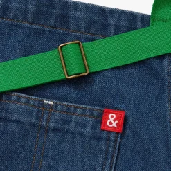 Essential Apron Collegiate