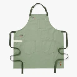 Essential Apron Pets