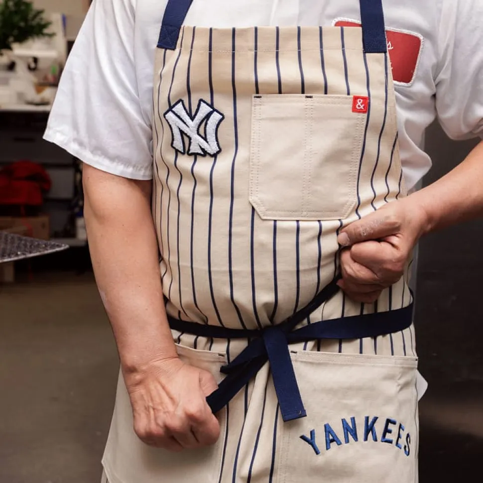 MLB™ Essential Apron