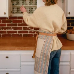 Reversible Essential Apron Creators